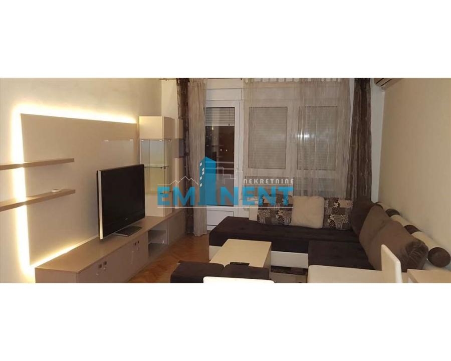 izdavanje, stan, kuća, lokal, Vukov spomenik