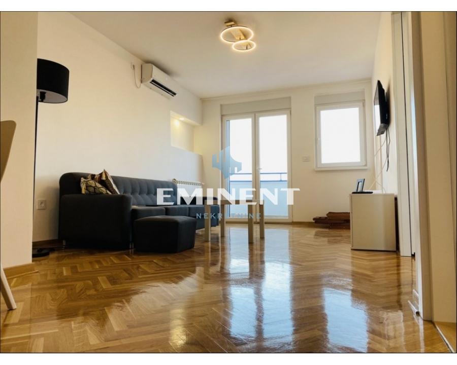 izdavanje, stan, kuća, lokal, Kalenić pijaca